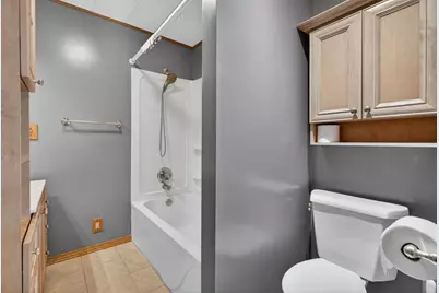 104 N Center Street, Gardner, IL 60424 - Photo 13