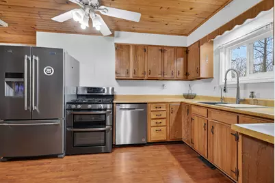 104 N Center Street, Gardner, IL 60424 - Photo 7