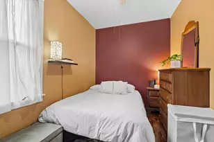 4940 W Ainslie Ave, Chicago, IL 60630 - Photo 5