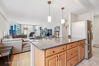 535 N Michigan Avenue #2008, Chicago, IL 60611 - Photo 9