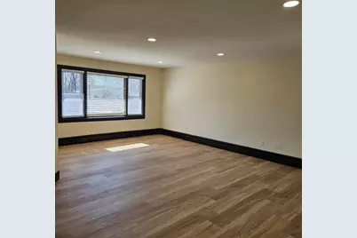 1115 E Algonquin Road #20, Arlington Heights, IL 60005 - Photo 9