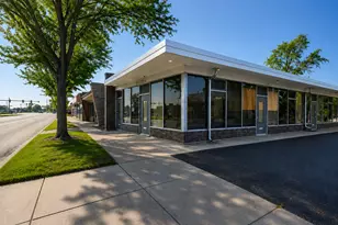 1612 W Northwest Hwy, Arlington Heights, IL 60004 - Photo 1