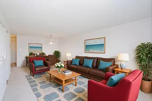 4 Crestview Ln, Vernon Hills, IL 60061 - Photo 9