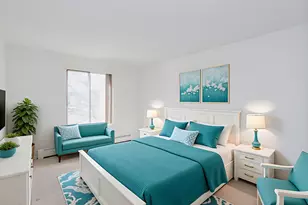 4 Crestview Ln, Vernon Hills, IL 60061 - Photo 13