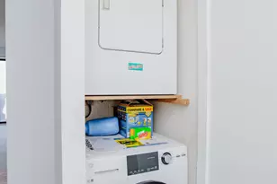 4 Crestview Ln, Vernon Hills, IL 60061 - Photo 19