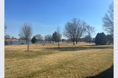 4 Crestview Lane #10, Vernon Hills, IL 60061 - Photo 5