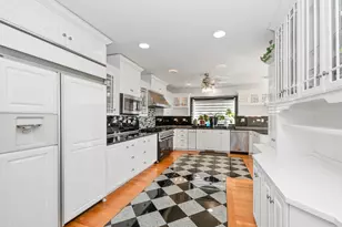 739 Aberdeen Dr, Crete, IL 60417 - Photo 9