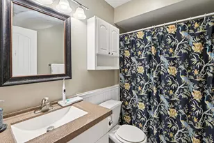 220 Madison St, Joliet, IL 60435 - Photo 9