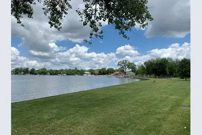 10465 Red Leaf Circle, Lakewood, IL 60014 - Photo 11