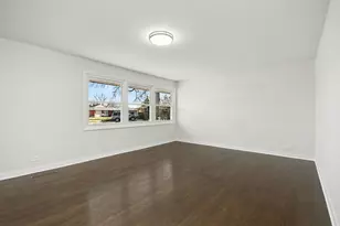 5535 Adeline Pl, Oak Forest, IL 60452 - Photo 3