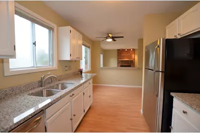 387 Amy Court, Naperville, IL 60565 - Photo 5