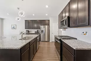 2235 Ryegrass Ln, Bolingbrook, IL 60490 - Photo 5