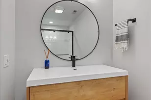 2140 W Haddon Ave, Chicago, IL 60622 - Photo 17