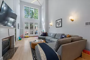 2140 W Haddon Ave, Chicago, IL 60622 - Photo 11