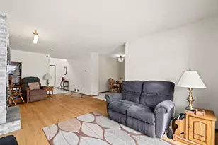 11031 S 84th Ave, Palos Hills, IL 60465 - Photo 3