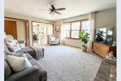 765 Anne Street, Woodstock, IL 60098 - Photo 9