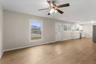 2704 W Kirby Ave, Champaign, IL 61821 - Photo 7