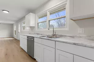 2704 W Kirby Ave, Champaign, IL 61821 - Photo 11