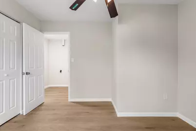 2704 W Kirby Avenue, Champaign, IL 61821 - Photo 17