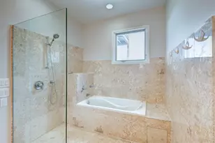 [Address not provided], Chicago, IL 60612 - Photo 9