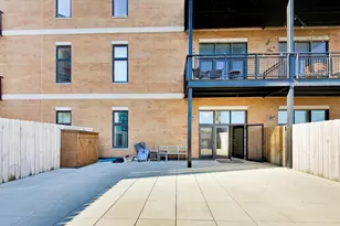 725 N Aberdeen St, Chicago, IL 60642 - Photo 27