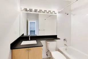 725 N Aberdeen St, Chicago, IL 60642 - Photo 23