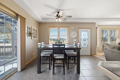 935 E Garden Street, Dekalb, IL 60115 - Photo 7