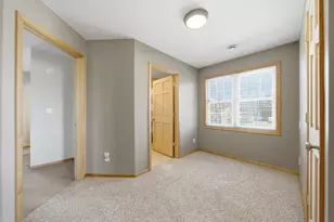 935 E Garden St, Dekalb, IL 60115 - Photo 21