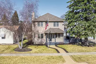 935 E Garden St, Dekalb, IL 60115 - Photo 1