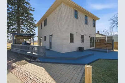 935 E Garden Street, Dekalb, IL 60115 - Photo 33