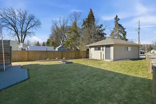 935 E Garden St, Dekalb, IL 60115 - Photo 35