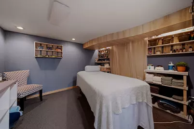 935 E Garden Street, Dekalb, IL 60115 - Photo 23