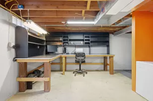 935 E Garden St, Dekalb, IL 60115 - Photo 25