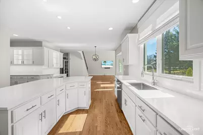 2552 Dewes Lane, Naperville, IL 60564 - Photo 13