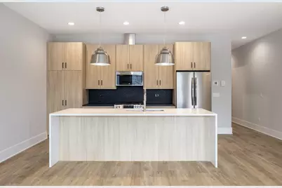 3839 N Clark Street #304, Chicago, IL 60613 - Photo 3