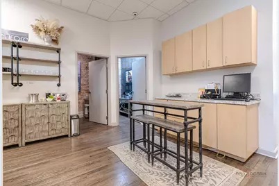 537 N Milwaukee Avenue, Libertyville, IL 60048 - Photo 11