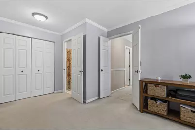 701 N Carriage Hill Road, Island Lake, IL 60042 - Photo 15