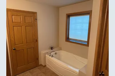 12027 Lisbon Road, Newark, IL 60541 - Photo 15