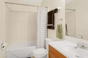 1807 Whitney Dr, Hanover Park, IL 60133 - Photo 15