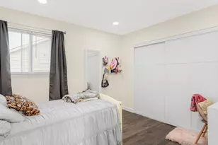 1807 Whitney Dr, Hanover Park, IL 60133 - Photo 21