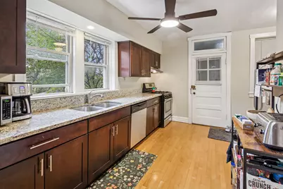 425 N Maple Avenue, Oak Park, IL 60302 - Photo 17