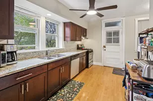 425 N Maple Ave, Oak Park, IL 60302 - Photo 17