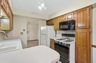 6740 180th St, Tinley Park, IL 60477 - Photo 3