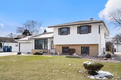 216 S Evergreen Avenue, Addison, IL 60101 - Photo 1