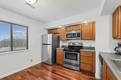 2159 Harbortown Circle #2159, Champaign, IL 61821 - Photo 11