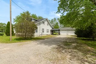 202 S Ervin St, Pittsburg, IL 62974 - Photo 3