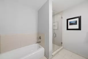 850 N Lake Shore Dr, Chicago, IL 60611 - Photo 37