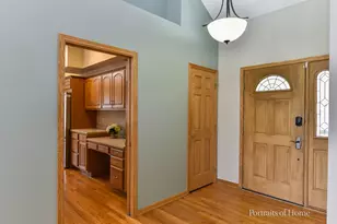 11 Merrimack Ct, Bolingbrook, IL 60440 - Photo 5