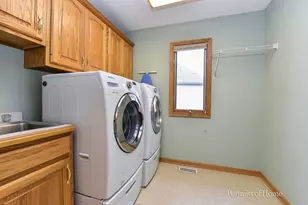 11 Merrimack Ct, Bolingbrook, IL 60440 - Photo 25