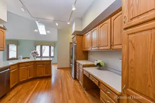 11 Merrimack Ct, Bolingbrook, IL 60440 - Photo 13